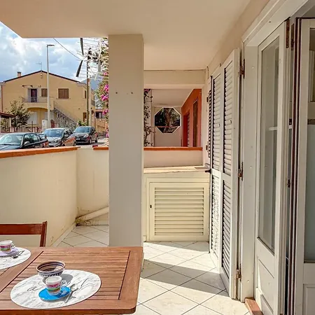 Casa Brezza Marina * كالا غونوني